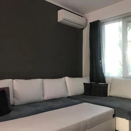 Stylish Top Center Apartment